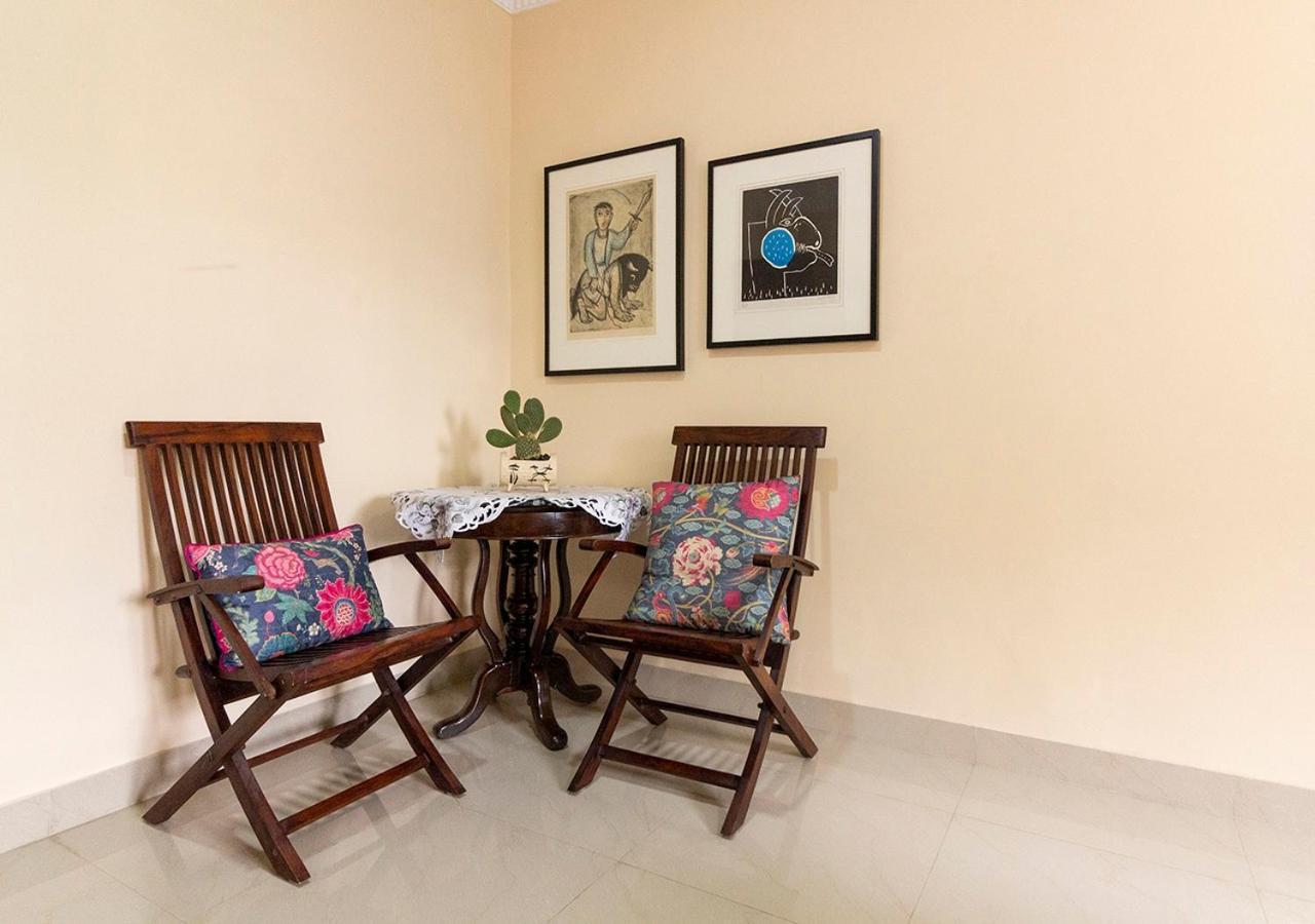 Neelam Bed & Breakfast Kalküta Dış mekan fotoğraf