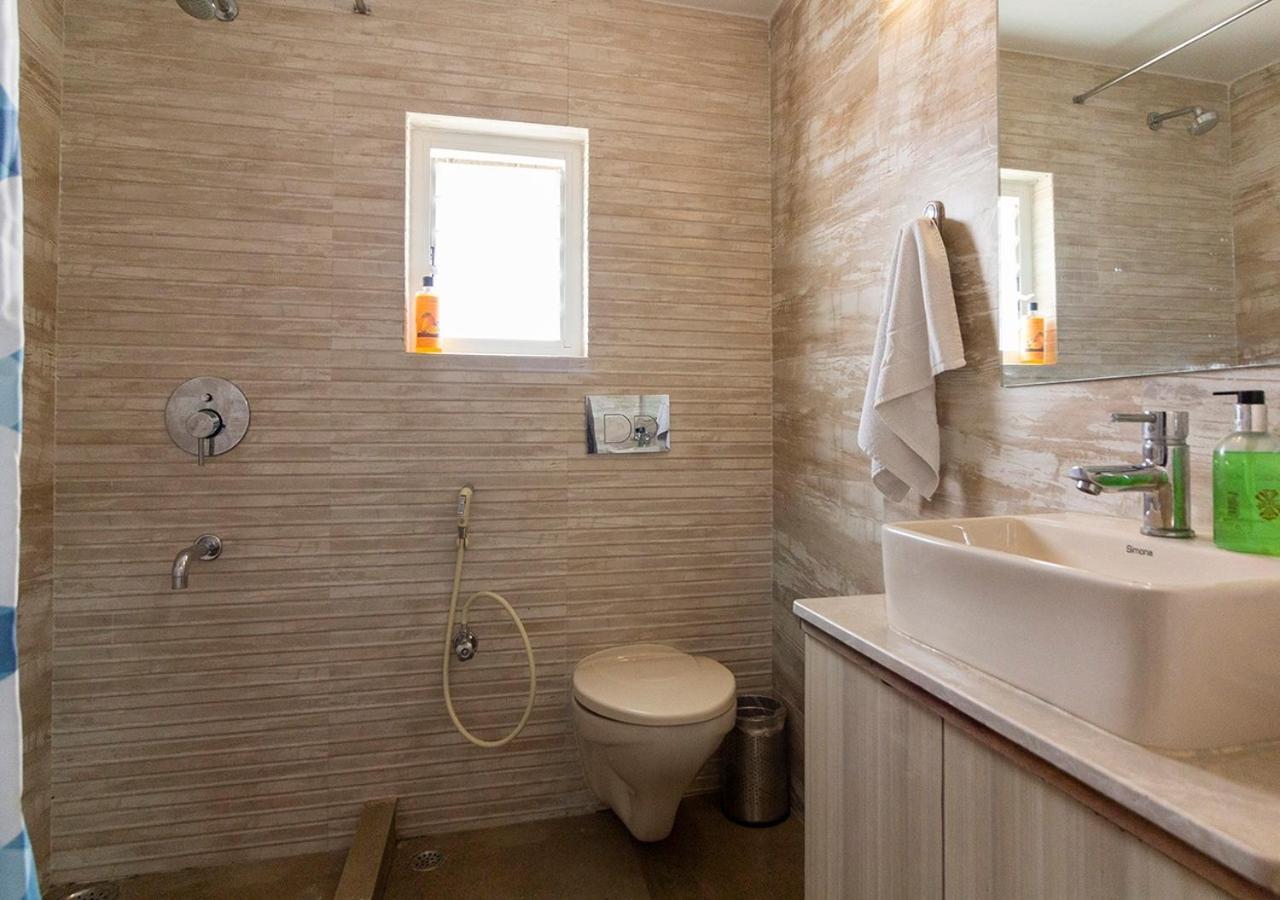 Neelam Bed & Breakfast Kalküta Dış mekan fotoğraf