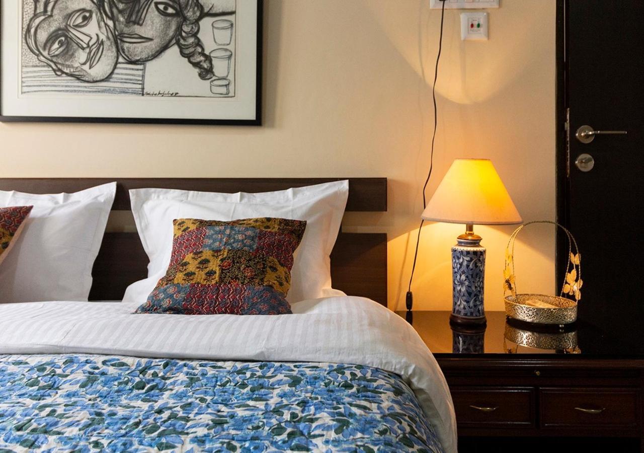 Neelam Bed & Breakfast Kalküta Dış mekan fotoğraf