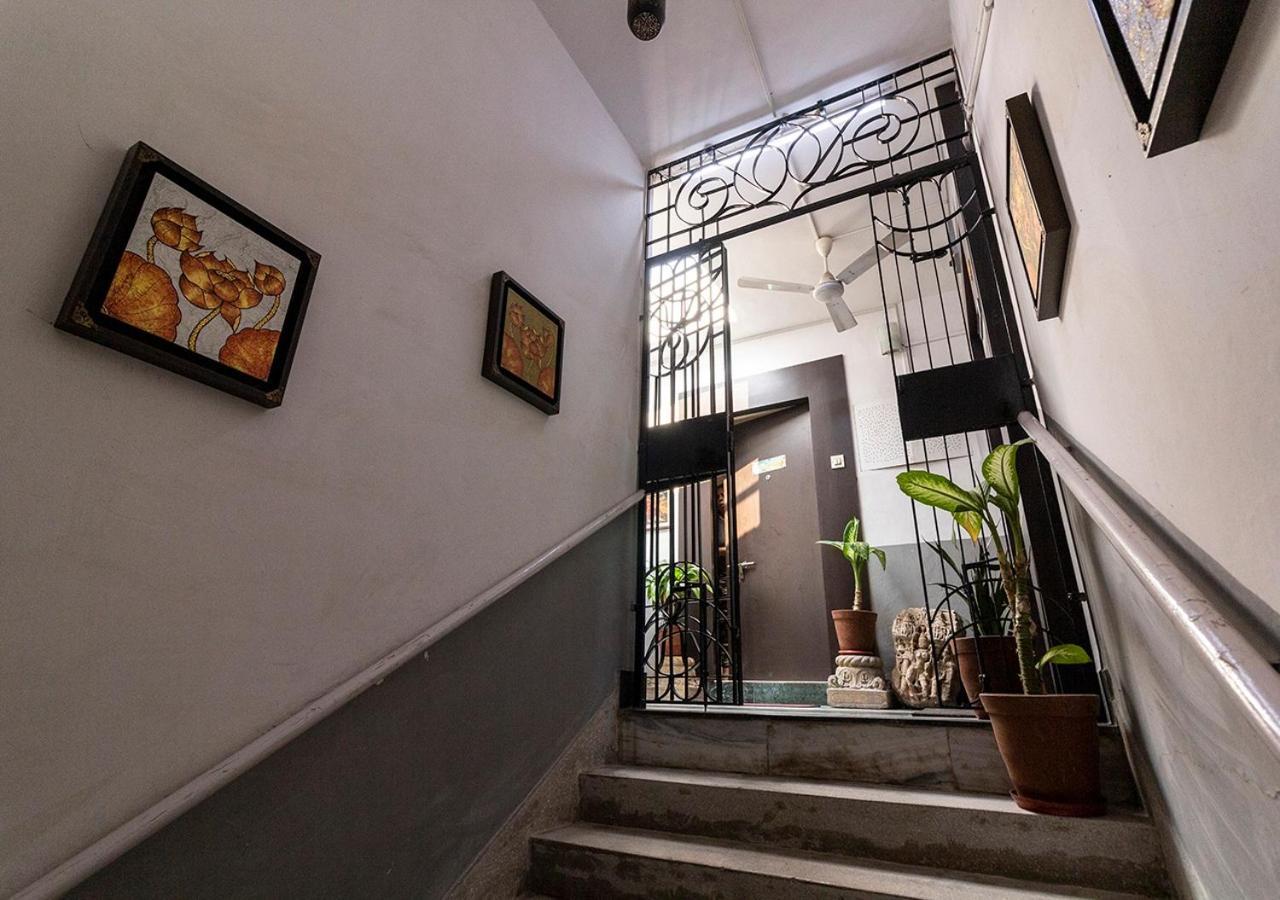 Neelam Bed & Breakfast Kalküta Dış mekan fotoğraf
